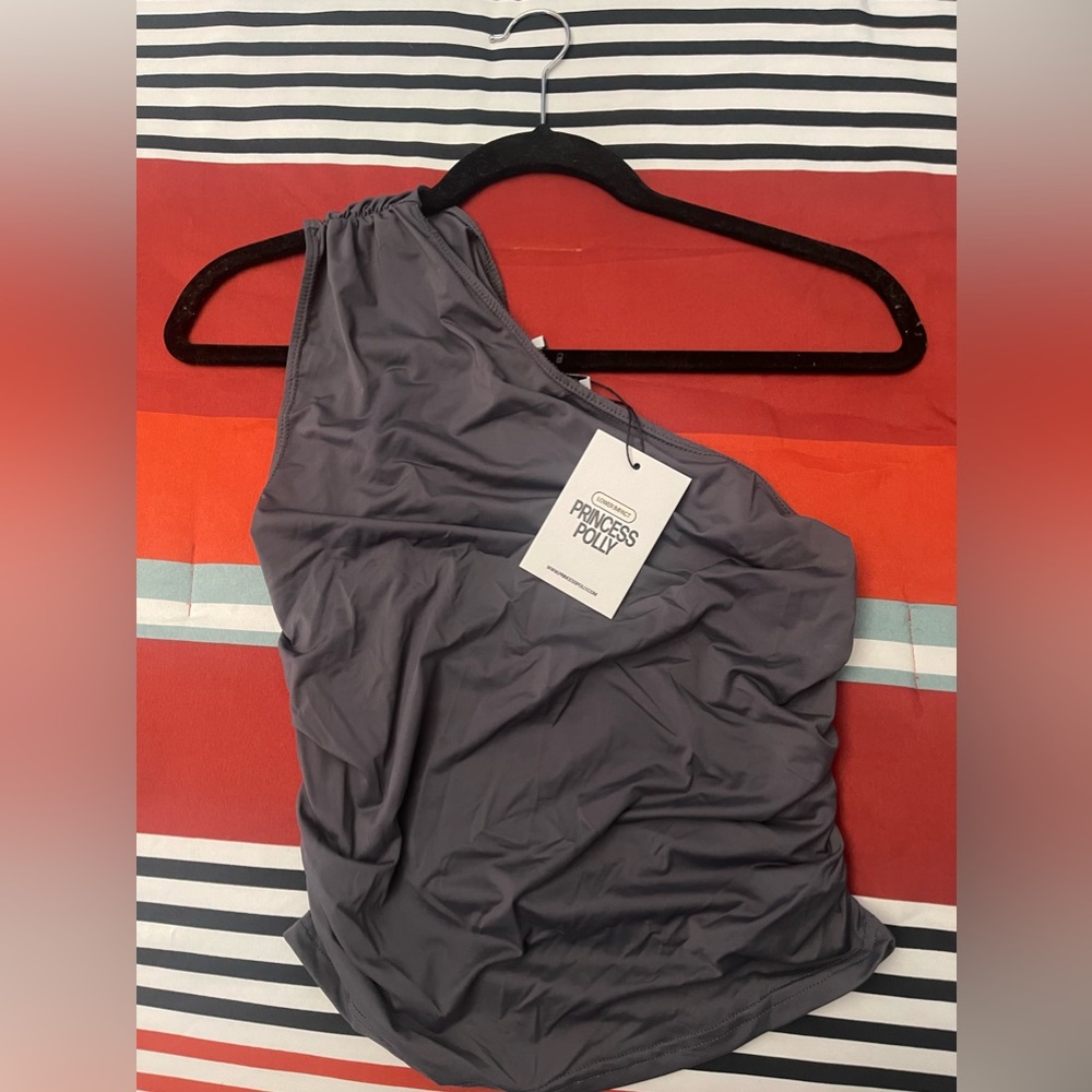BRAND NEW PRINCESS POLLY ONE SHOULDER TOP